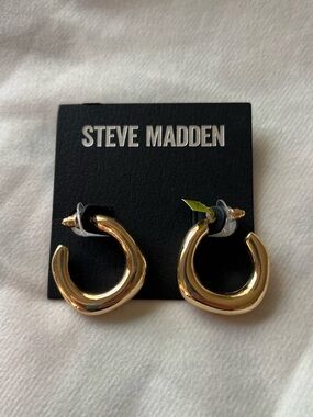 Steve Madden Gold Hoop Earrings with Enamel Accent
